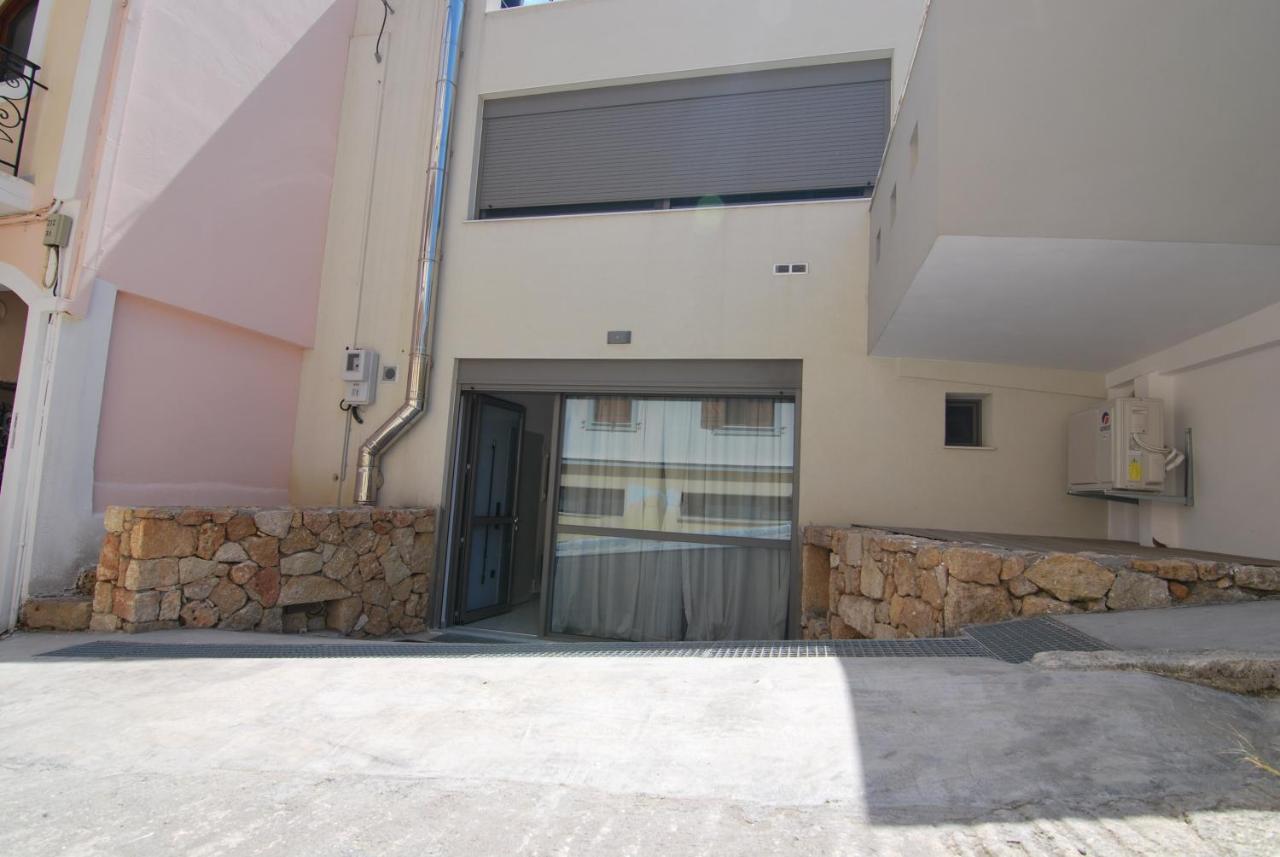 Brand New Cozy Basement Apartment Argostolion Exterior foto