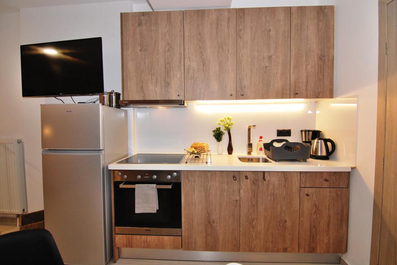 Brand New Cozy Basement Apartment Argostolion Exterior foto